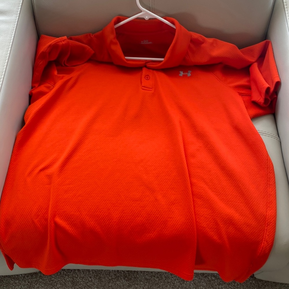 Under armor Mens short sleeve shirt